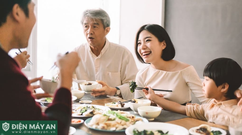 Lò vi sóng Panasonic NN-GD35QBYUE